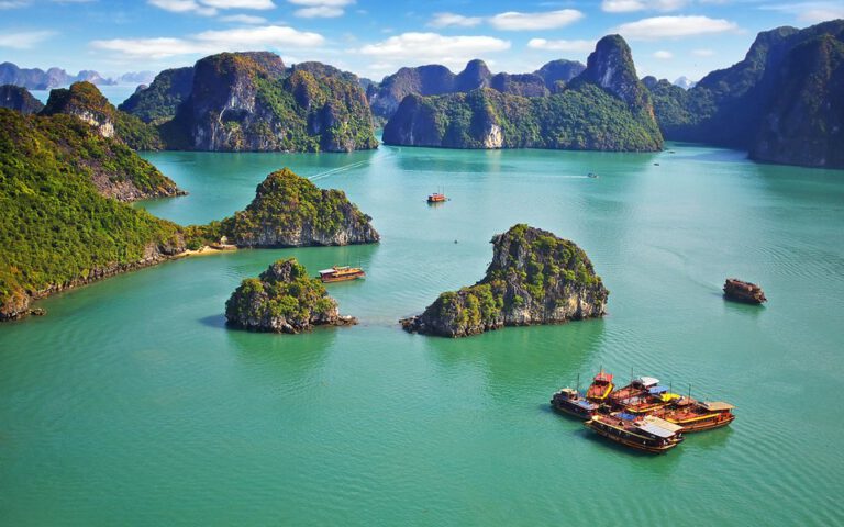 世界遺産ハロン湾 - ベトナム ハノイ