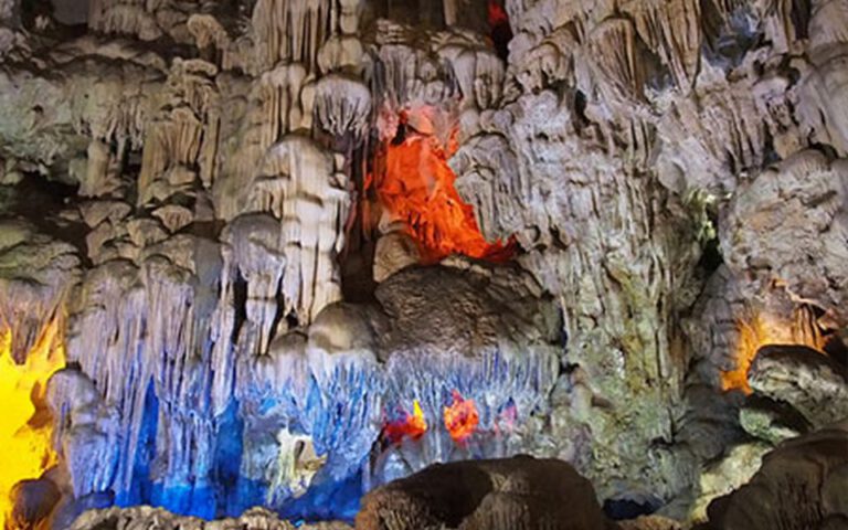 ティエンクン洞窟 世界遺産ハロン湾 - ベトナム ハノイ