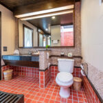 Deluxe Cottage Hillside - Bathroom